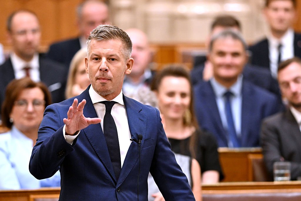 Magyar a anunțat bugetul Ungariei pe 2027: alocații duble pentru copii și salarii mai mari. România, dată ca exemplu negativ