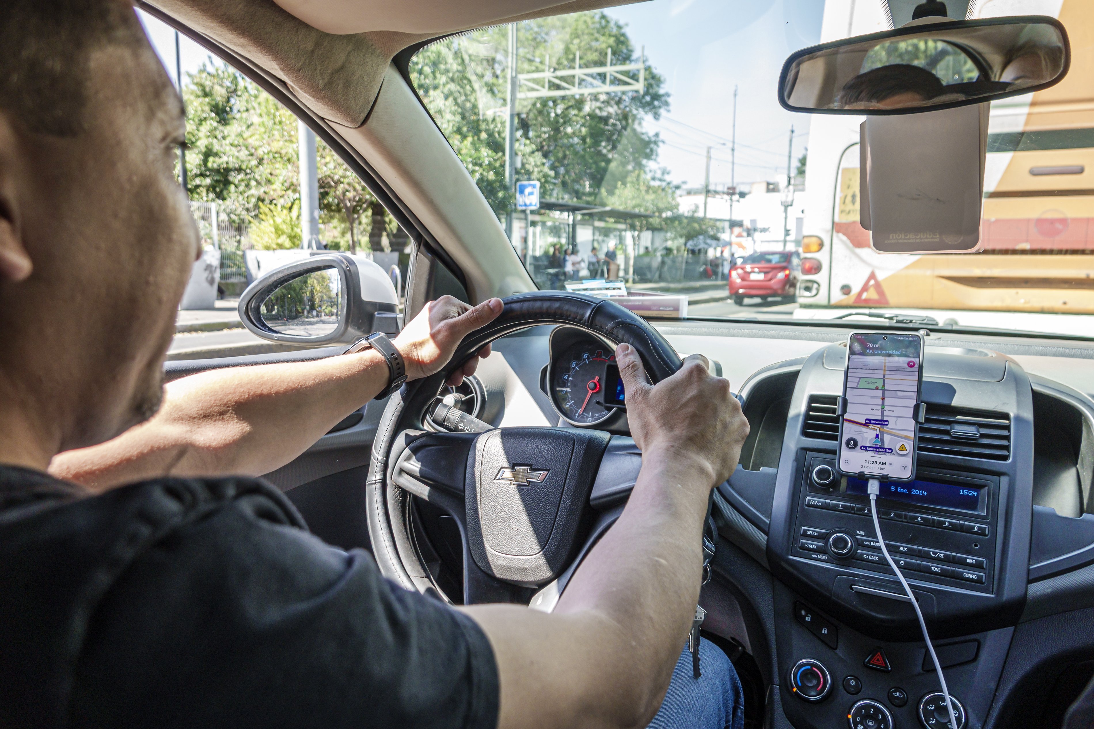 Waze, interzisă funcționarilor publici dintr-o țară. Premierul: „Nu putem face compromisuri”
