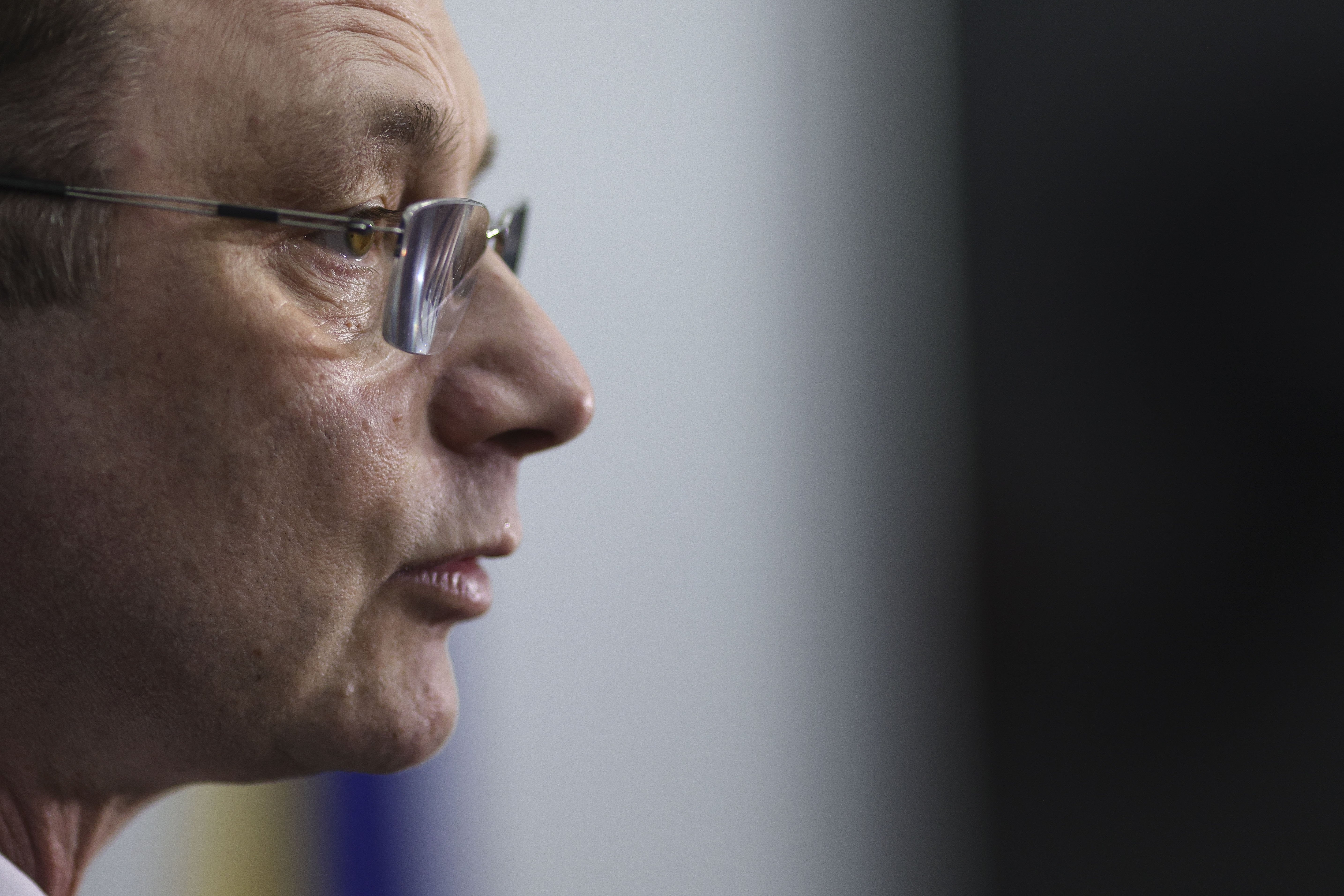 Luca Niculescu, la sediul Ministerului Apărării: Prioritatea zero a României este apărarea teritoriului său