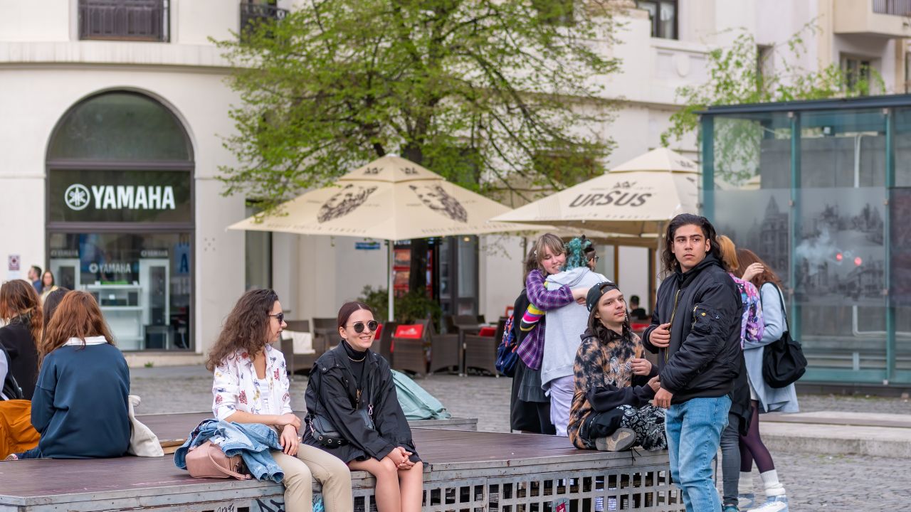 Chiriile le dau bătăi de cap studenților. Peste jumătate au un buget de maximum 300 de euro pe lună