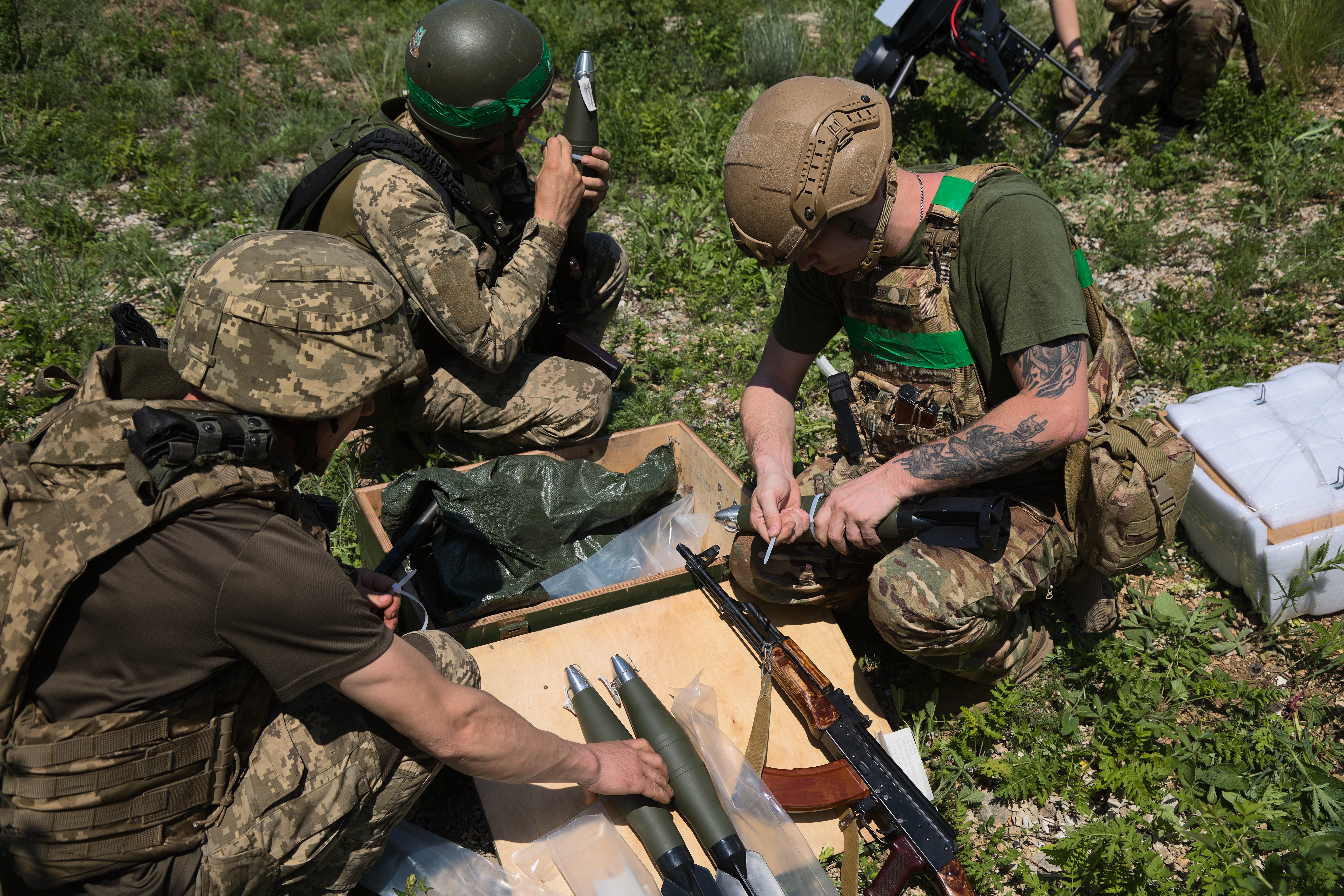 NATO deschide Ucrainei accesul la achiziții de armament prin agenția centralizată a Alianței. Care este motivul din spatele deciziei
