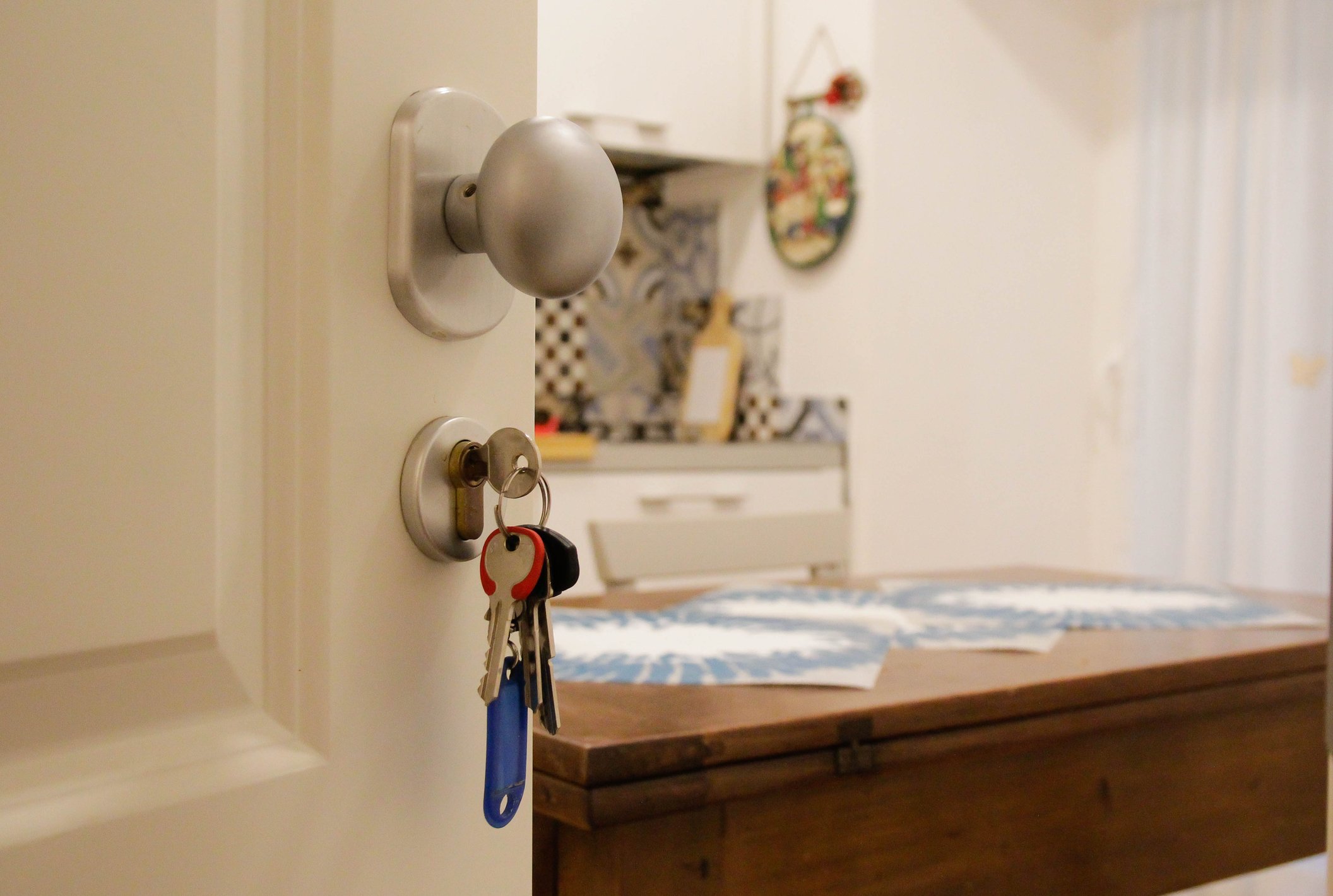 Airbnb va schimba unele reguli, în beneficiul turiștilor. Proprietarii sunt revoltați de noile modificări