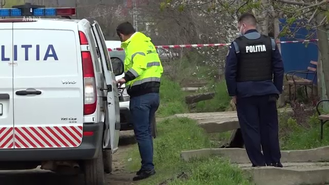 O femeie și-a ucis bebelușul, iar soțul l-a îngropat. Crimă descoperită după 5 ani într-o familie din Buzău, care are 8 copii