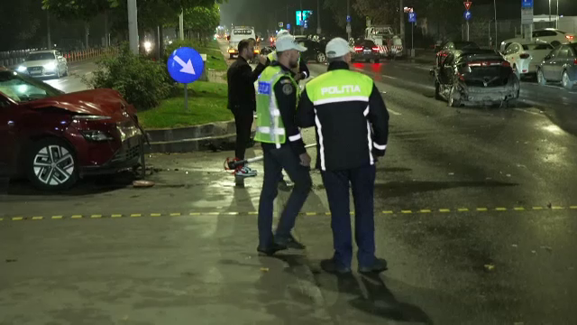 Accident în lanț pe bulevardul Iuliu Maniu din Capitală. Un șofer a ajuns la spital. Cum s-a întâmplat