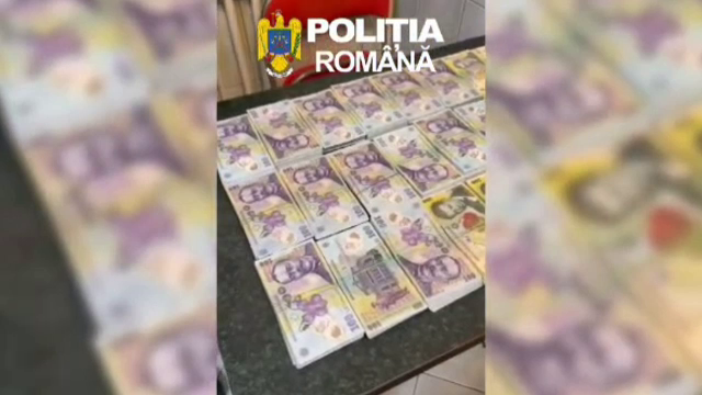 Un tânăr s-a dat drept medic și a tratat pacienți într-o clinică din Ilfov. Polițiștii au găsit 50.000 de euro acasă la el