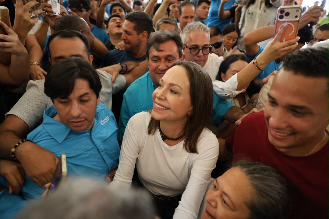 Lidera opoziţiei de la Caracas, Maria Corina Machado, a revenit în Venezuela după aproape un an în exil