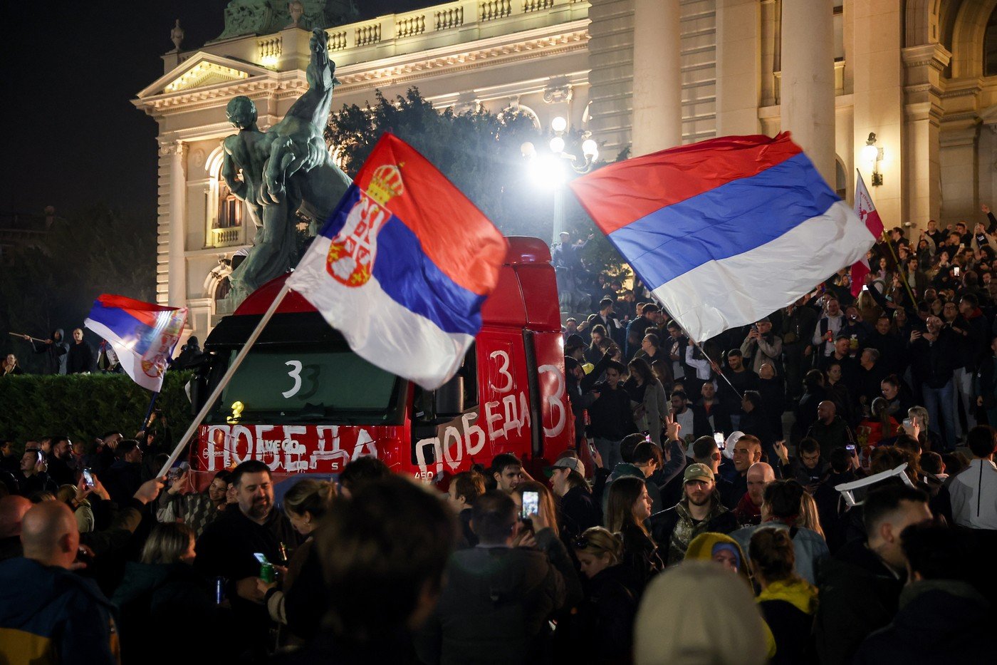 BBC: Cum au reușit studenții să zdruncine 14 ani de dominație politică a lui Vučić. Ce urmează pentru Serbia