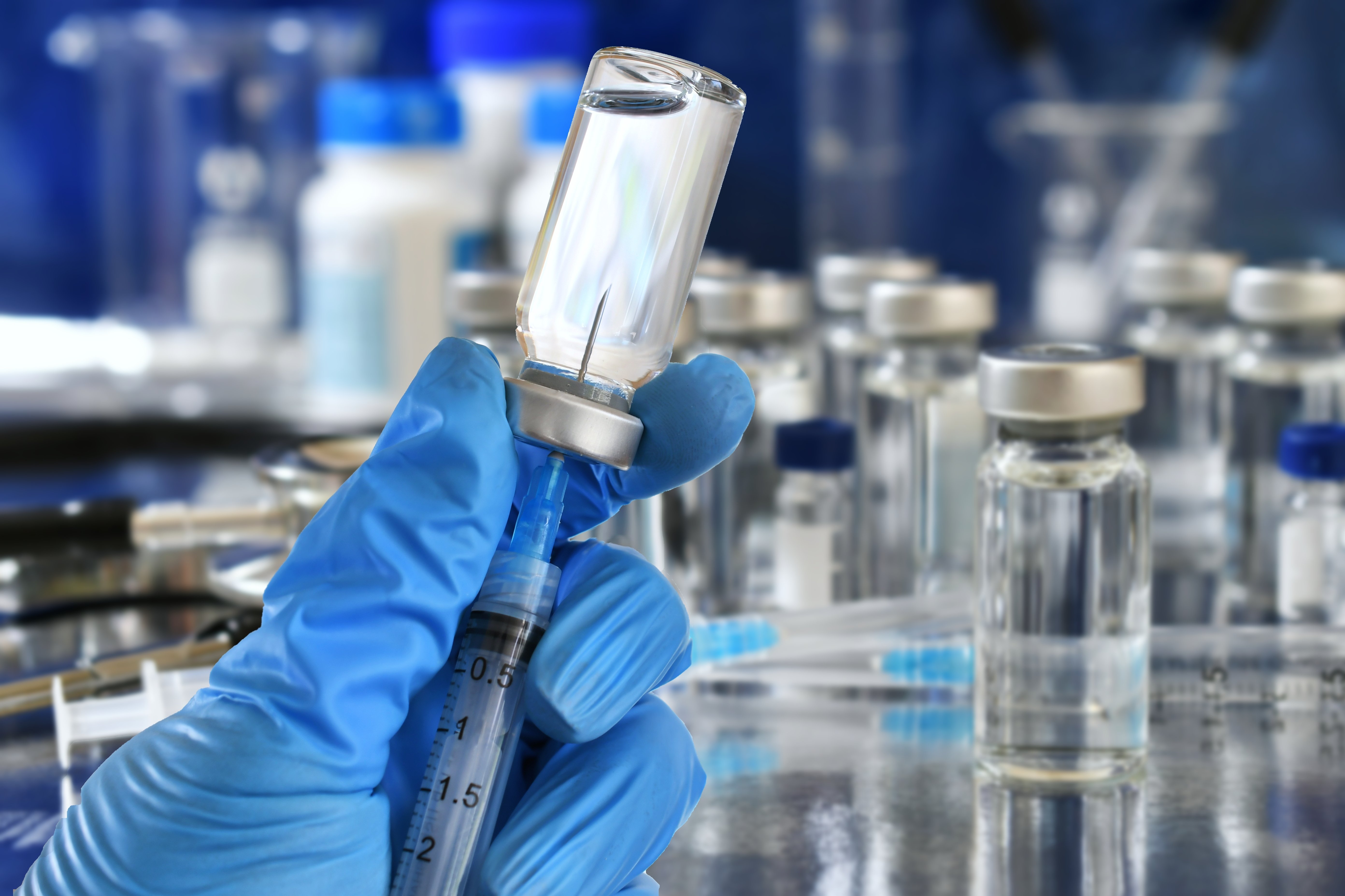 Ministerul Sănătăţii: 370.000 de doze de vaccin gripal sunt disponibile în depozite şi pot fi comandate de farmacii