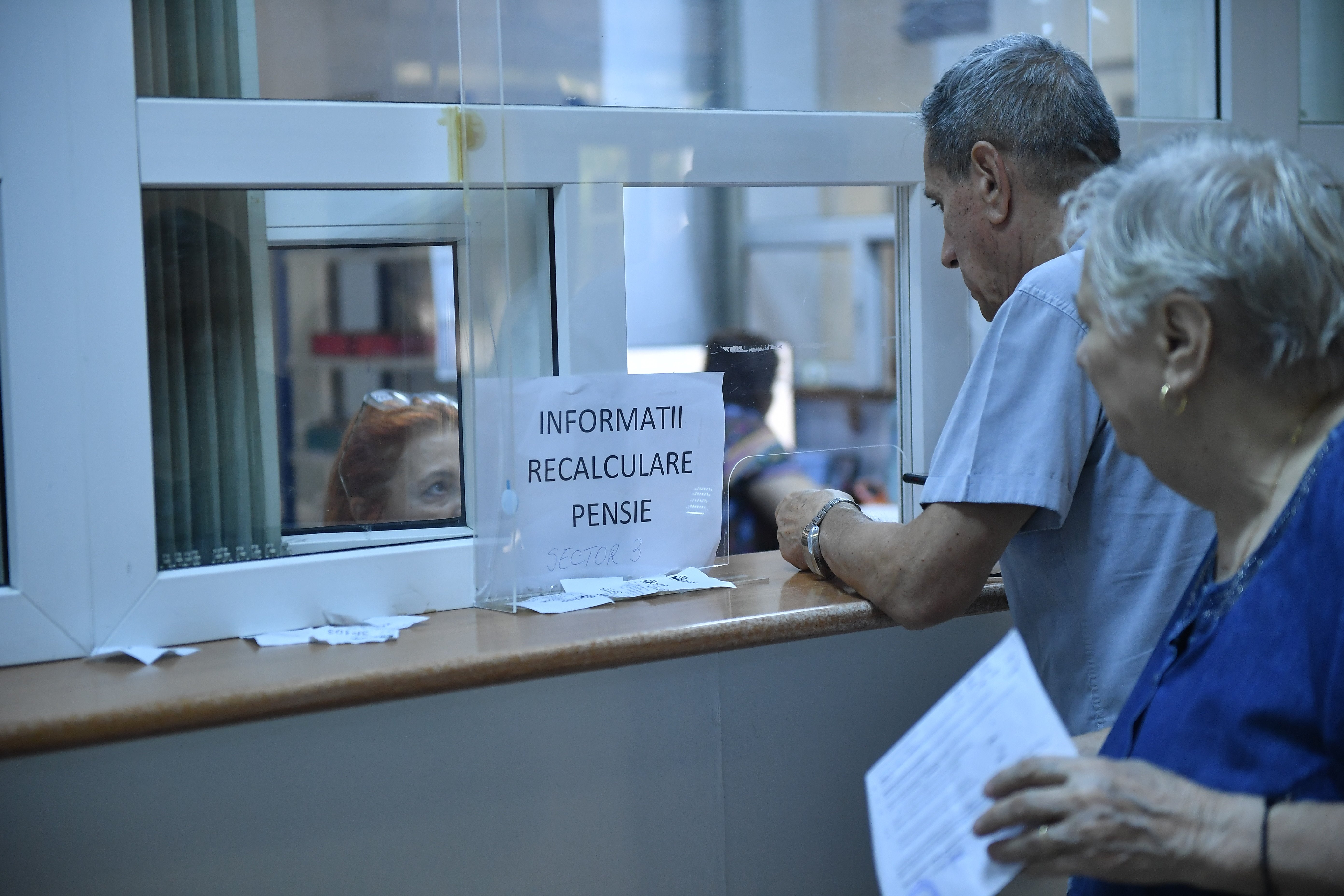 Pensiile ar putea crește în două etape în 2027. Cifra luată în calcul momentan la Ministerul Muncii