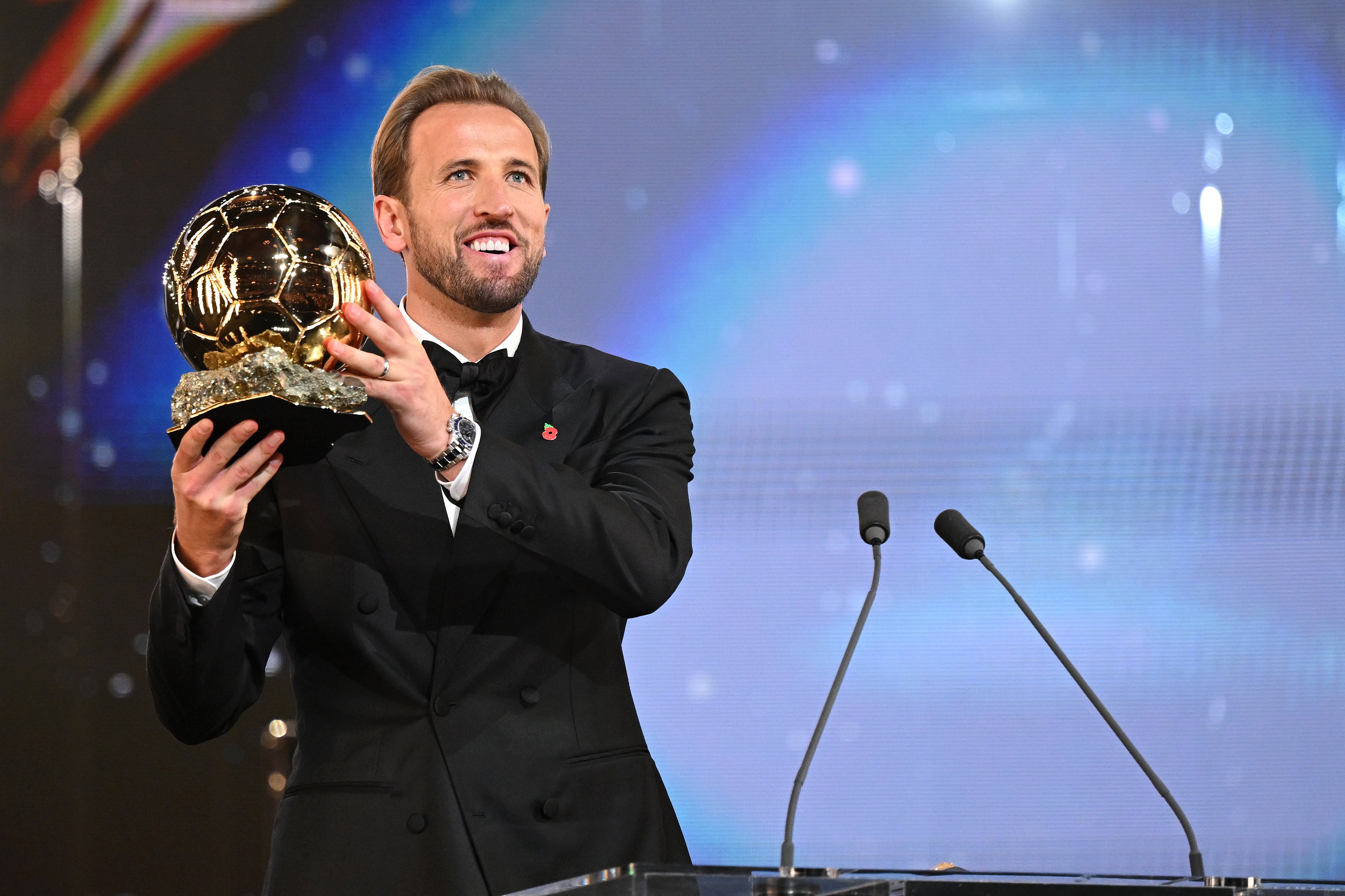 Cum a sărbătorit Harry Kane câștigarea Balonului de Aur 2026. Atacantul lui Bayern München, în centrul atenției. VIDEO