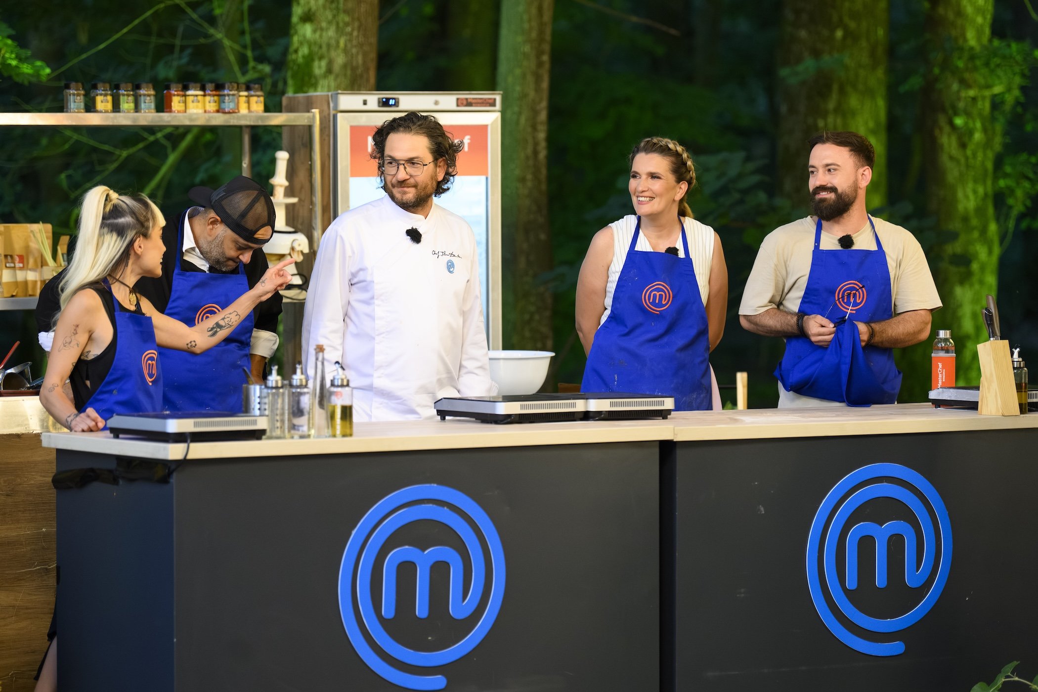 Loredana Groza, sărbătorită în mijlocul pădurii, la MasterChef! „Să nu fie carne!”