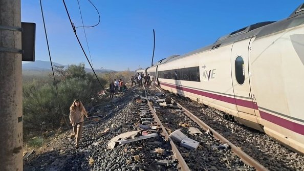 Spania are peste 3.200 km de cale ferată pentru trenuri de mare viteză. Cât de repede pot circula acestea