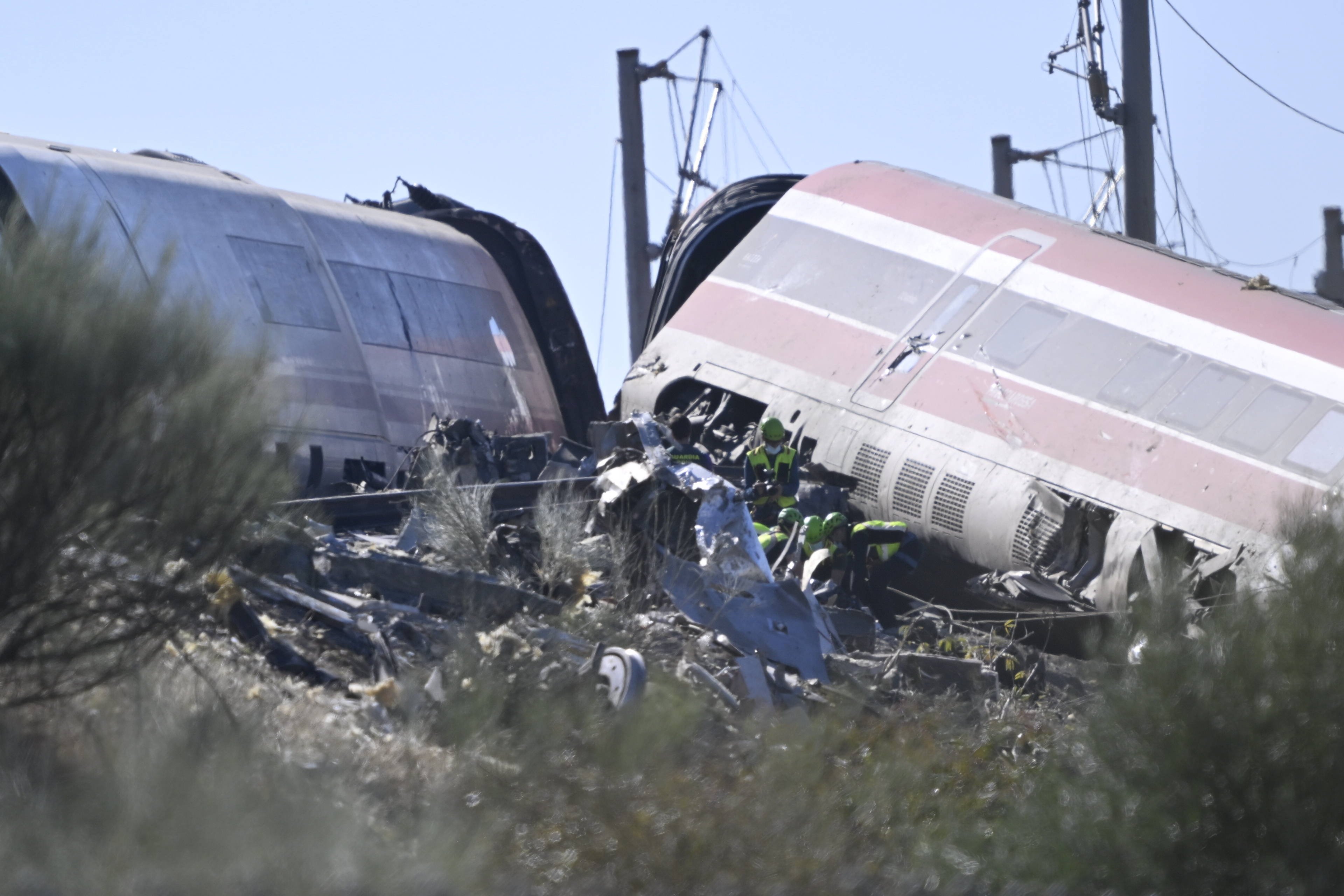 Mărturie din trenurile groazei: „N-o să uit niciodată cum luau pulsul unui băiat, să vadă dacă mai e viu”. Țipete, flăcări și morți