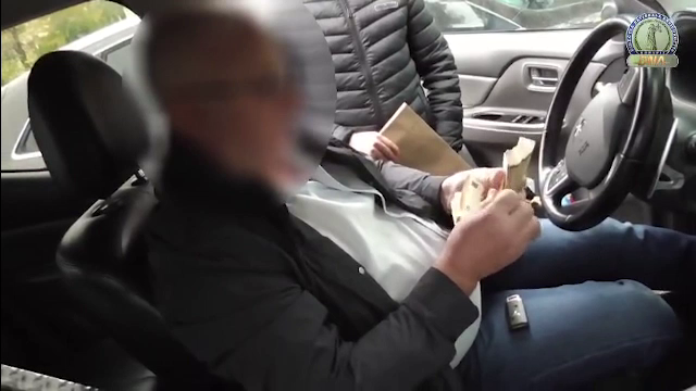 Primarul din Slănic-Moldova ar putea ajunge în arest preventiv după ce a fost prins luând mită. Pentru ce erau banii