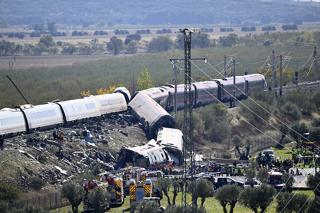 Îngrijorare în comunitatea românilor după tragedia feroviară din Spania. „Este imposibil să nu fi fost și români în tren”
