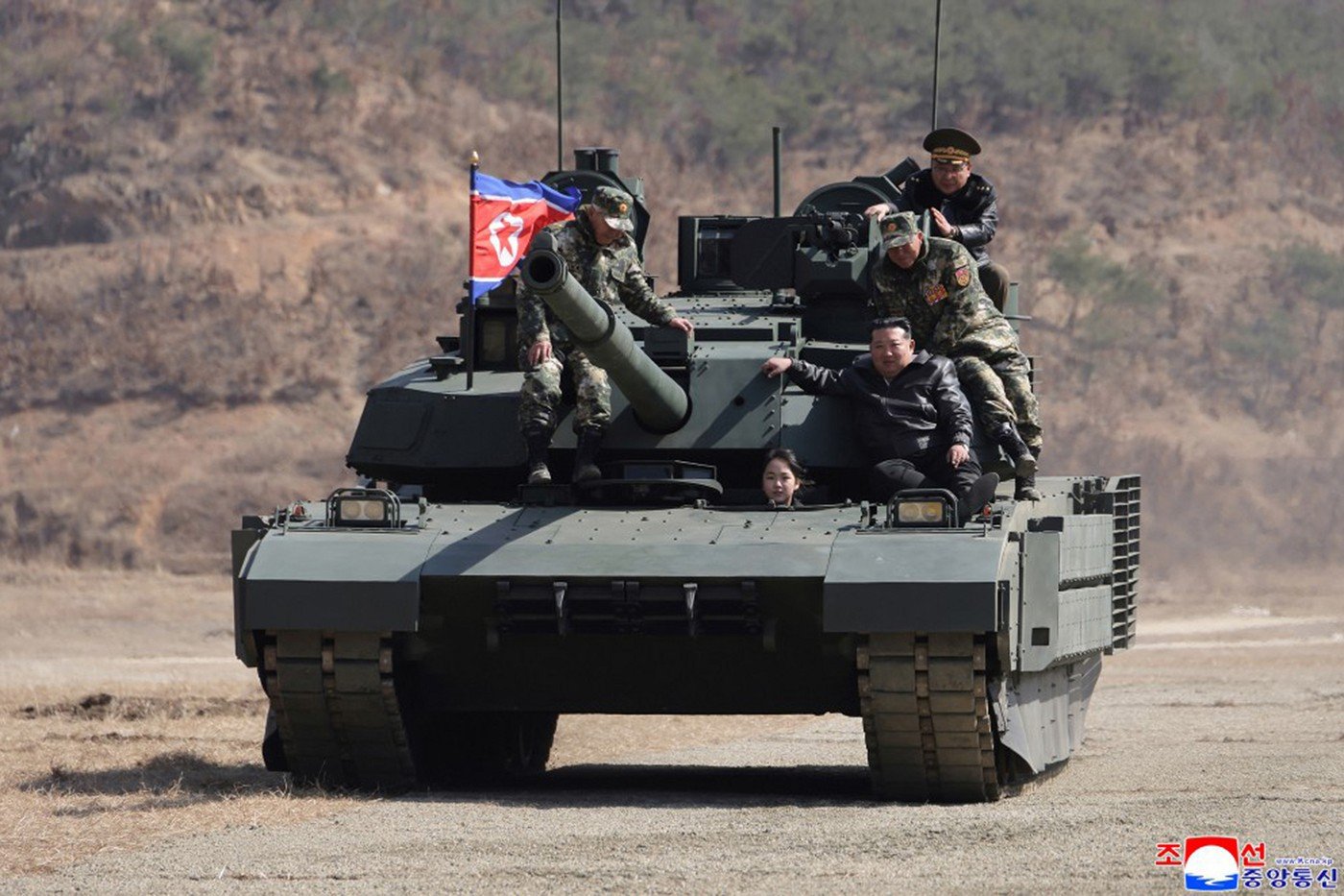 Coreea de Nord a testat drone de atac, rachete și lansatoare multiple. Kim Jong Un vrea IA pentru „superioritate absolută”